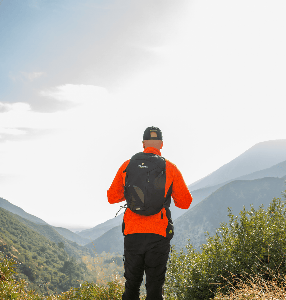 10 Essential Accessories to Pack in Your Backpack for Your Outdoor Adventures - Arbortec US